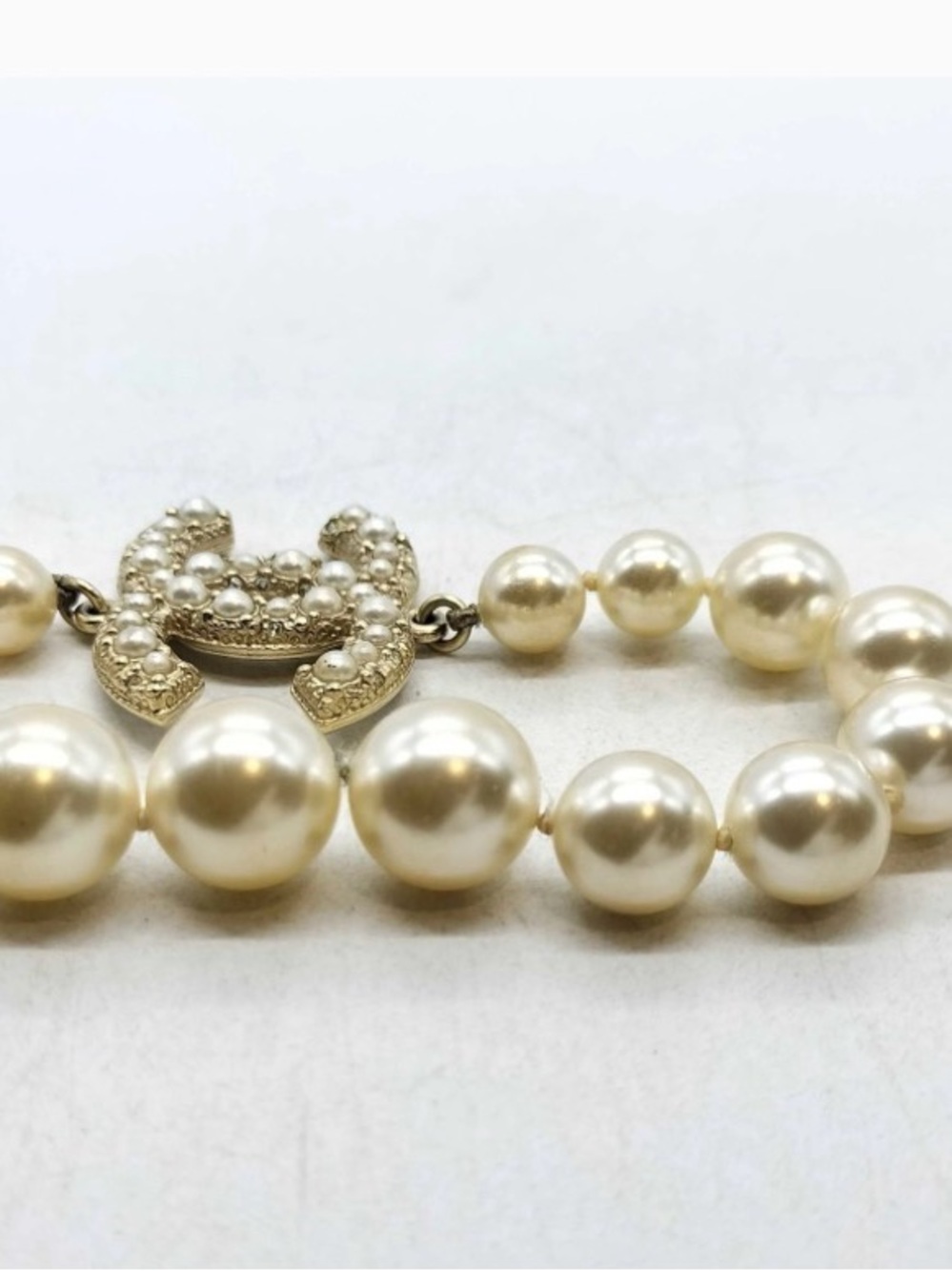 CHANEL F16V Coco 100th Anniversary Pearl Crystal CC Necklace 100% Authentic - Picture 4 of 13
